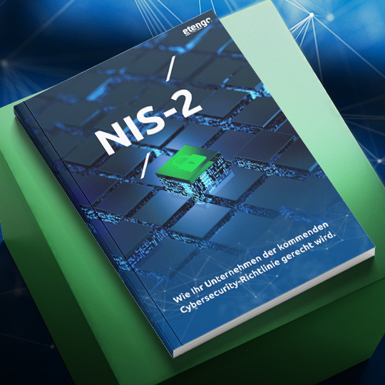 NIS-2 Whitepaper mit Titel „Wie Ihr Unternehmen der kommenden Cybersecurity-Richtlinie gerecht wird“ auf grünem Untergrund.